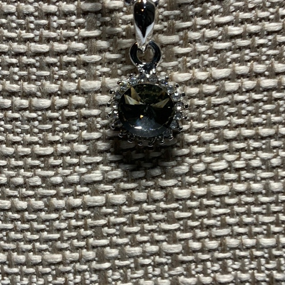 Park Lane Necklace and earring set Silver Gray